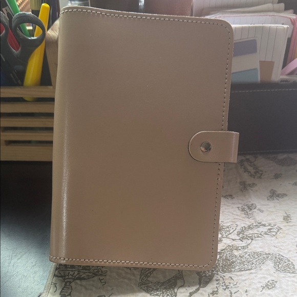 filoFAX Cream Key & Card Holder - Picture 1 of 4
